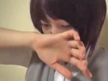 広瀬すず似のあどけないショトカJKと中出し円光するオジサン素人女子校生中出しのアダルトエロ動画