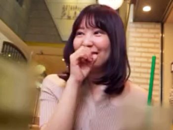 彼氏がいないデカパイ看護学生が欲求を解消する為に中出しパコ撮影！巨乳素人美少女中出しハメ撮りのAV無料動画