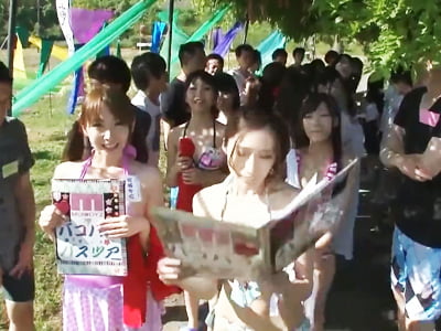 人気女優たちとバスの中でもハメまくるバコバコバスツアー！あちらこちらで喘ぎ声と射精ｗ巨乳お姉さんギャル乱交の無料ポルノ動画