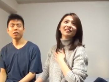 若いかわいさの残る美熟女の中出し筆おろしで童貞たち幸せそうですｗ痴女人妻熟女童貞中出しのアダルトエロ動画