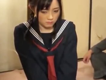 JK娘と父親が互いの欲求を抑えきれずに禁断パコ女子校生美少女近親相姦のアダルト動画