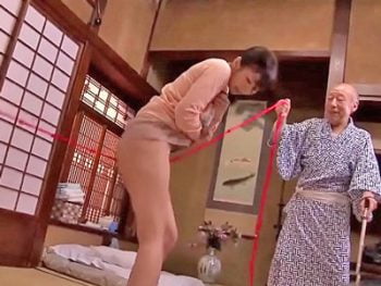 義父にM願望を開花させられた嫁→長い舌を絡ませて義父と激しく近親パコ巨乳人妻近親相姦大槻ひびきのエロ動画