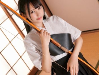 何を着させても一級品！神レベルの美少女にスポコスさせて汗だくSEX美少女コスプレ顔射八掛うみのアダルト動画