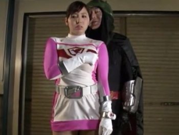 悪の組織に捕まり隠れ欲求を開放させられるヒロイン美女！美少女痴女コスプレ中出しレイプのアダルト動画