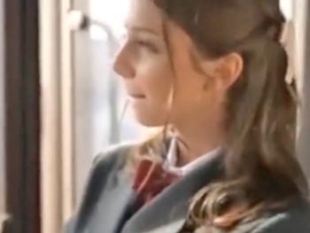 バスの中でサムライ痴漢の餌食になりアナル中出しされる天使の美少女女子校生美少女ハーフ中出し痴漢アナルのエロ動画