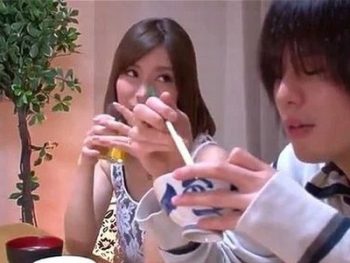 胸チラ＆パンチラで誘ってくる義姉に堕とされて…兄が帰ってくるまで無我夢中の近親相姦！巨乳痴女近親相姦のアダルト動画