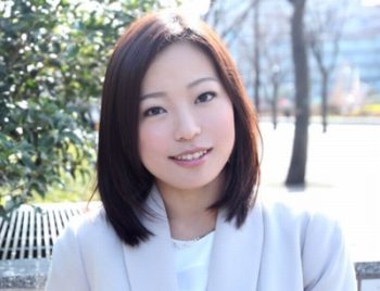 26歳の妖艶な雰囲気を醸し出す人妻が…淫らな騎乗位で快楽を得る！素人人妻ハメ撮りのアダルト動画