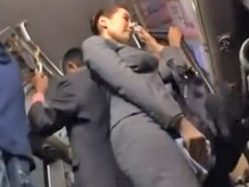 痴漢どころか公衆の面前でレイプまでされてしまった熟女OL素人熟女OLレイプ痴漢のエロ動画