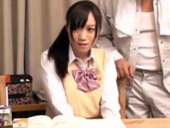 お風呂に媚薬を混ぜて興奮させた義理の妹を凌辱する変態オヤジｗ巨乳女子校生美少女レイプ近親相姦のアダルト動画