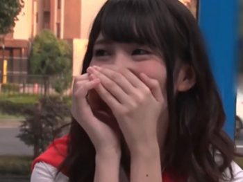 ノリでナンパに着いてきたら中出しされちゃった素人娘素人美少女中出しの無料AV動画