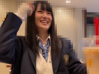 笑顔が可愛すぎるリアル女子校生とラブホで個人撮影素人女子校生美少女ハメ撮りのアダルト動画