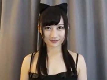 マッサージのはずが男友達と中出しパコ展開になって呆然素人娘ｗ素人お姉さん中出しのアダルト動画