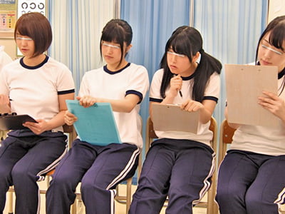 JKの身体測定で乳首をこねくり回してチンポで膣内検査するニセ医者巨乳女子校生美少女のアダルトエロ動画