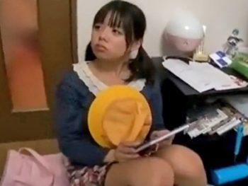 明らかにアウトなJS連れ込み中出し動画が流出中！素人美少女中出しのエロ動画