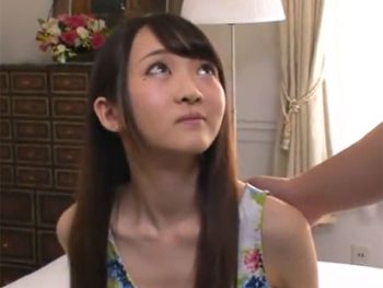 童顔なのに足が長くてスタイル抜群な美少女を堪能ハメ美少女顔射のアダルト動画