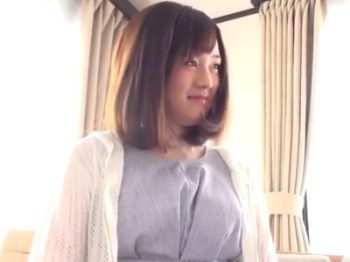 現役JDがAVデビュー作で赤面ハメ素人美少女デビュー作のアダルト動画