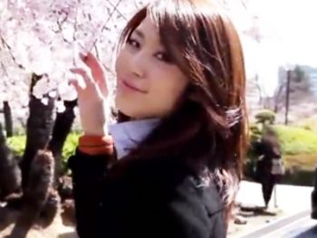 他人棒で犯されてる妻が見たいという旦那の依頼でAV出演する美人妻の痴態ｗ巨乳素人人妻ハメ撮りのエロ動画