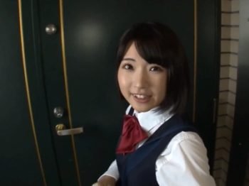 イケメンにリードされ愛液を出しながらイキまくる童顔女子ｗ素人美少女の無料エロ動画