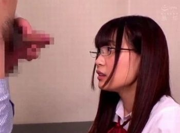 激カワ美少女たちの隙のある顔にただただぶっかける4時間顔射！女子校生美少女顔射フェラぶっかけのアダルト動画