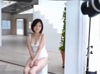 アパレル店で働く一般女性がAVデビューへ→和歌山出身の素人は…ドM体質を持つ変態だったｗ巨乳素人デビュー作のアダルト動画