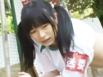 体育祭で頑張ってる放送委員美少女が拉致られて青姦レイプ女子校生美少女レイプ露出のAVエロ動画