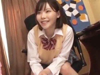 AVと大人の玩具で発情した同級生男女がSEX実践ｗ女子校生美少女痴女のアダルト動画