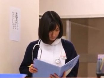 平凡な結婚・職場…家庭に入る前にむちゃくちゃなSEXがしたい素人さん素人人妻のエロ動画