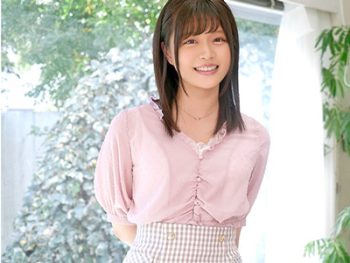 高学歴な理系女子が人生初の中出し絶頂FUCK美少女中出し顔射奏音かのんのエロ動画