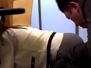 上司の奥さんの豊満なケツ！絶対に手を出してはイケナイ女を後ろからめちゃくちゃにする強行パコ痴女人妻レイプのアダルト動画