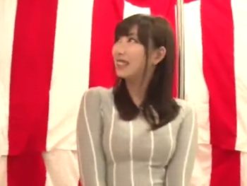 21歳専門学生が電マチャレンジに挑戦ｗ素人お姉さん潮吹きのエロ動画