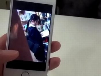 これはヤバイ！図書館で狙われた地味系JKが挿入されたまま館内を縦横無尽に連れ回される！女子校生美少女レイプ露出のアダルト動画