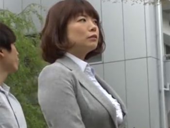 欲求不満なムチムチOLが痴漢男のテクニックに負けて和姦プレイ巨乳お姉さん痴女OLぶっかけ痴漢のアダルト動画