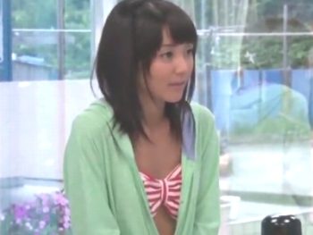 無料エステと騙され膣奥に中出しザーメンを注がれてしまう素人娘ｗ美少女水着中出しマッサージのアダルト動画