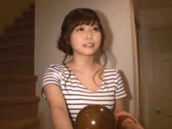 巨乳な羽咲みはるが極太棒に股がり絶叫イキ！巨乳美少女の無料アダルト動画