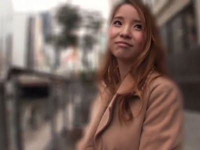 品川で待ち合わせた巨乳ギャル人妻が上京不倫でガチイキｗ巨乳ギャル人妻パイズリのアダルト動画