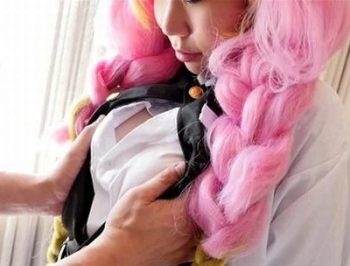 鬼滅〇刃・甘露寺コスの美少女がじゃないにｗ美少女コスプレハメ撮りのアダルト動画