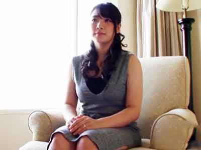 結婚してまだ半年なのに不倫SEXにひた走る不貞妻巨乳痴女人妻ハメ撮りナンパのアダルト動画