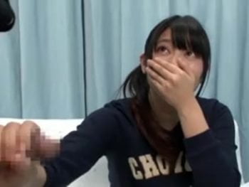 欲求不満な巨乳人妻が近所の絶倫少年と旦那に隠れて中出しセックス♡巨乳人妻中出しフェラパイズリのアダルト動画