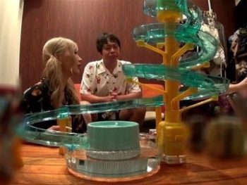 人気AV女優・波多野結衣とAIKAに痴女られながらの極上3P波多野結衣AIKAのAV無料動画