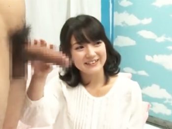 心優しい美人保母さんが冴えない童貞筆おろししてくれる素人美少女童貞中出しのアダルト無料動画