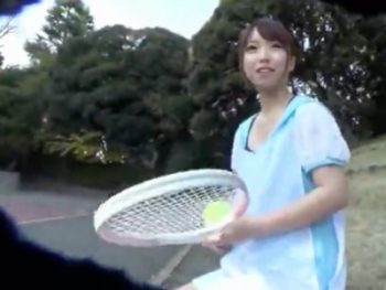 ナンパしたテニサーのアイドルを酔わせて自宅で二次会と称し中出し巨乳素人美少女中出しのエロ動画