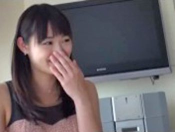 カレンな美少女がSMホテルで磔にされたり三角木馬で3Pパコ巨乳素人女子校生美少女3Pのエロ...