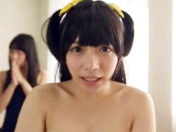 イジメが原因でトラウマを抱える男がガキの姿を利用して女の子たちを犯りまくる！美少女水着中出...