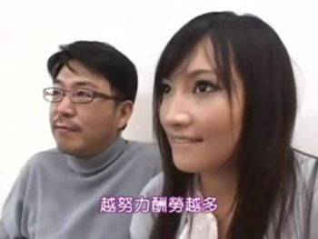 旦那に見られながらオモチャ責めでおっぱじめる淫乱妻巨乳お姉さん痴女人妻のエロ動画