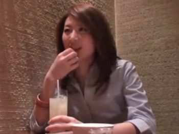 旦那に満足できない素人妻が自ら望んでハメ撮り志願ｗ素人人妻熟女ハメ撮りのアダルトSEX動画