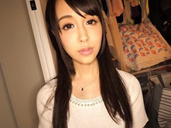 美人妻が旦那を裏切るキメパコ中出し不倫巨乳人妻中出しハメ撮り宝生リリーのアダルト動画