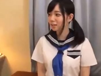 童顔巨乳の制服JKが容赦なく生中出しされてアヘイキ巨乳女子校生美少女中出しのエッチな動画
