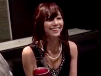 結婚式2次会で居合わせた彼氏持ち素人娘→酔わせてホテル連れ込み浮気パコ素人美少女痴女フェラ手コキのアダルトエロ動画