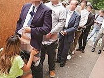 預かっている生徒で欲求を晴らす淫乱保育士巨乳お姉さんのエッチ動画