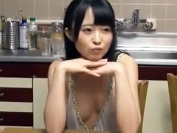 谷間チラでお兄ちゃんを誘惑してお風呂で近親パコさせる妹ｗ美少女妹中出し近親相姦のエロ動画